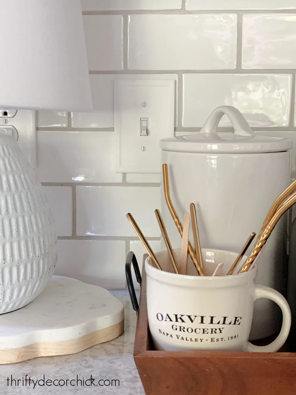 white wavy tile gray grout