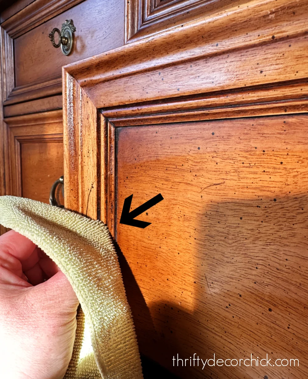 cleaning grooves on dresser