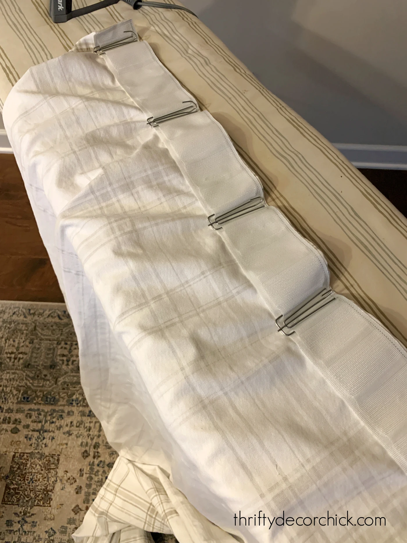 add DIY pleats to drapes