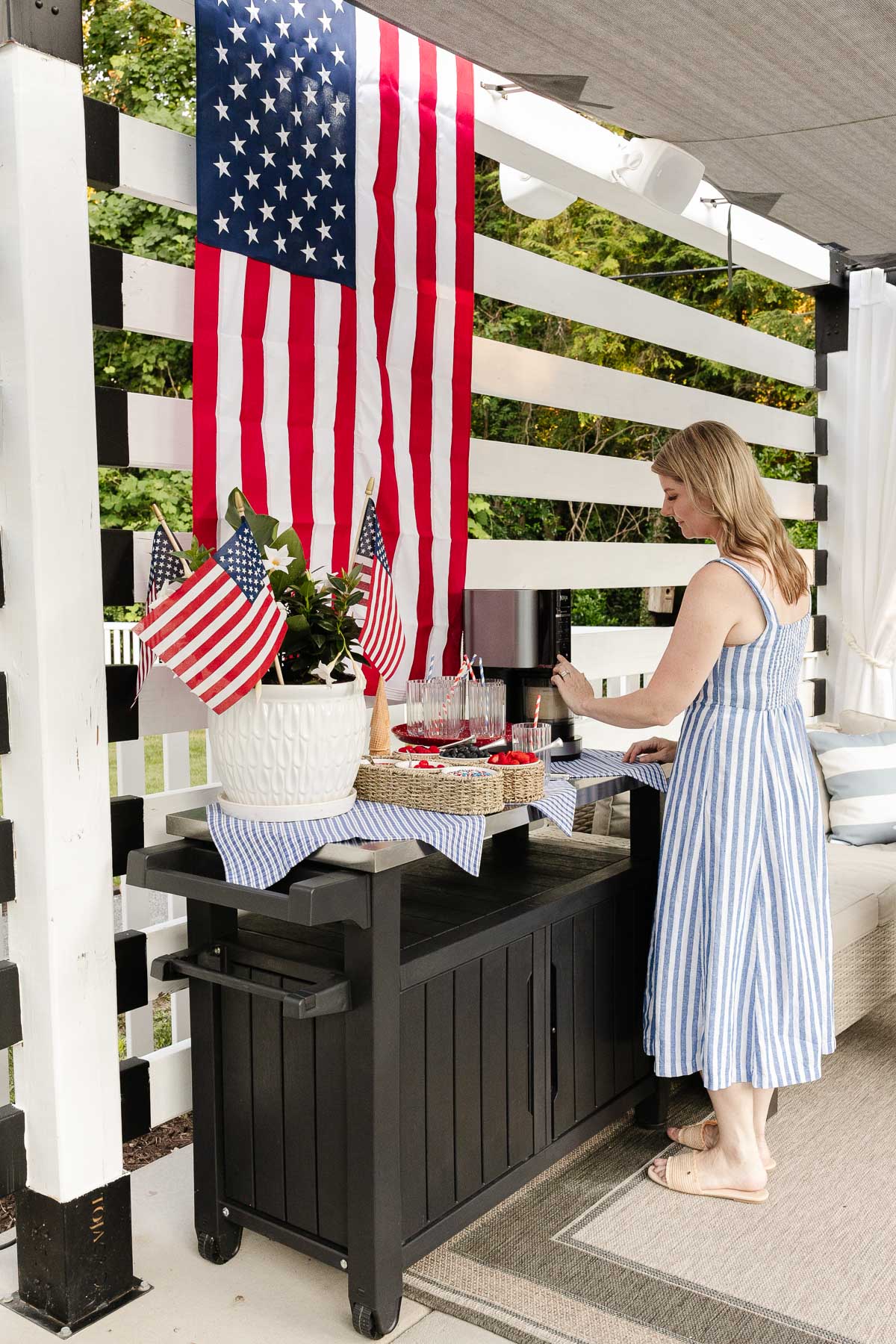 red white and blue ice cream sundae bar using the Ninja Creami ice cream maker for July 4th and Memorial Day