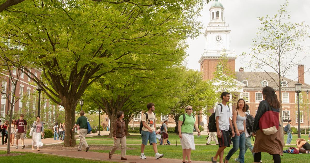 Johns Hopkins medical school will be free for most thanks to $1 billion from Bloomberg Philanthropies