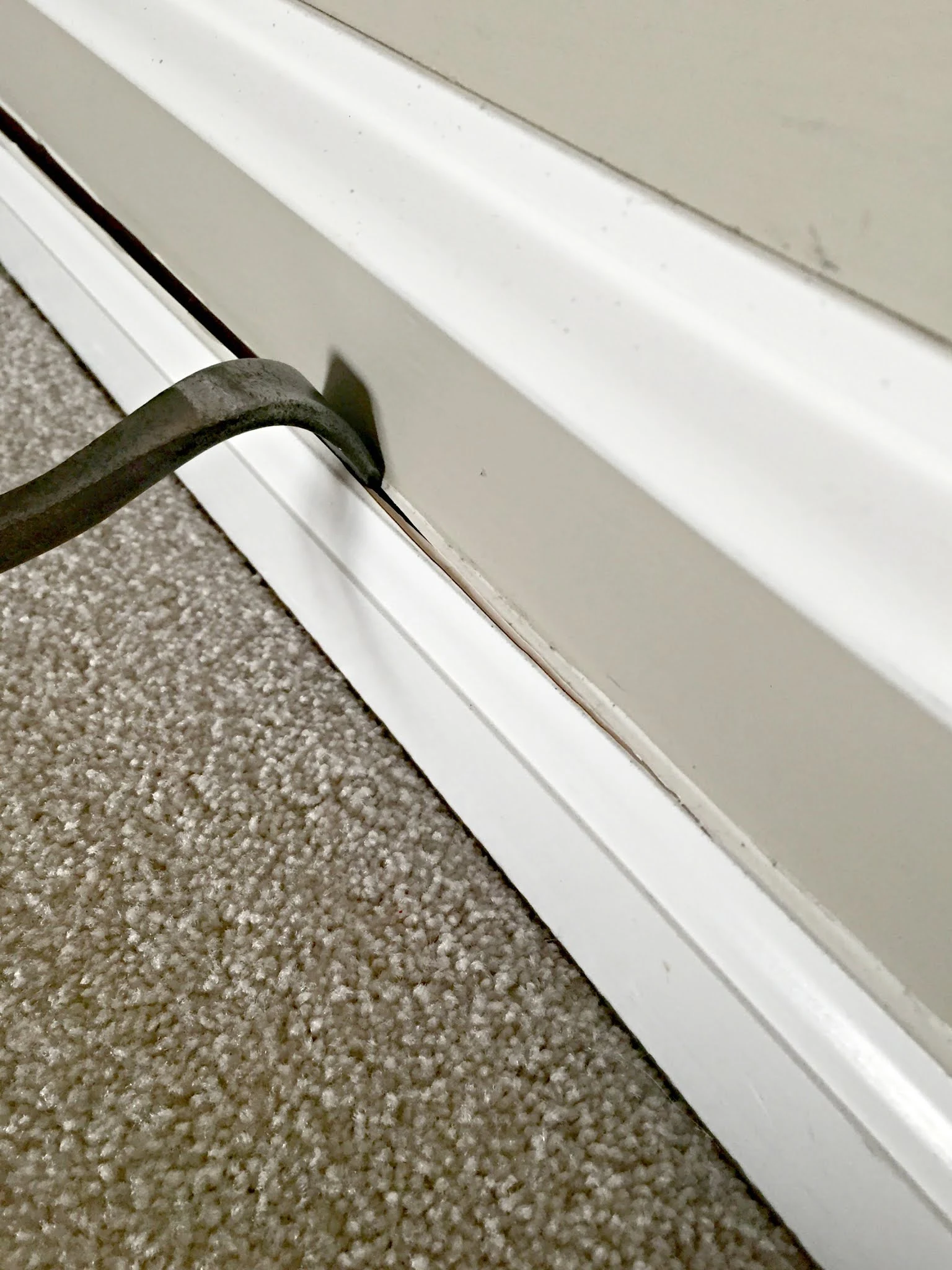 how to remove baseboards