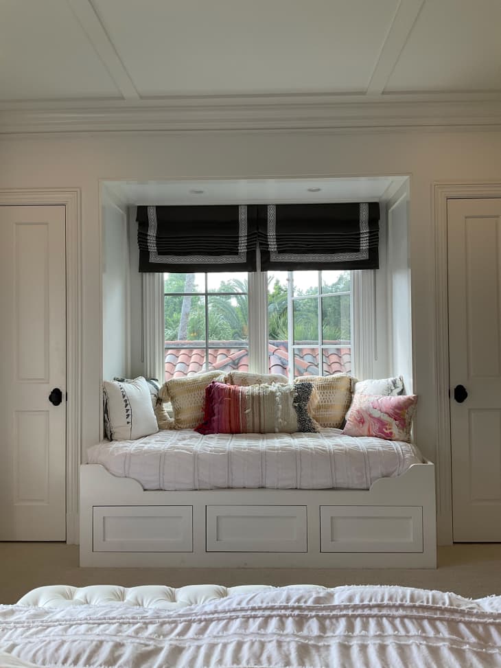 Window seat in bedroom.