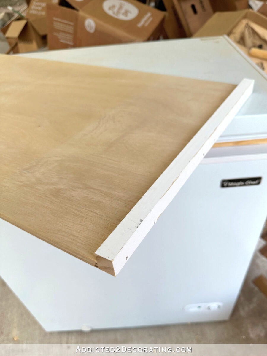 How to make an easy rectangle tray - cut plywood and nail frame board to the edges