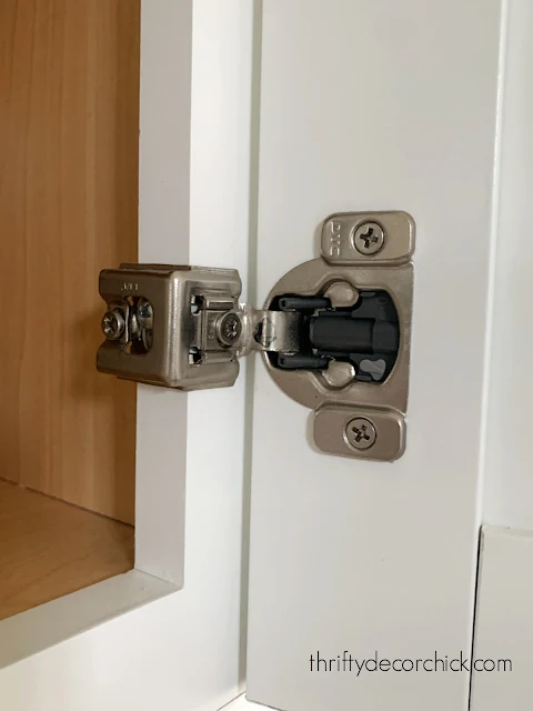 soft close door hinges