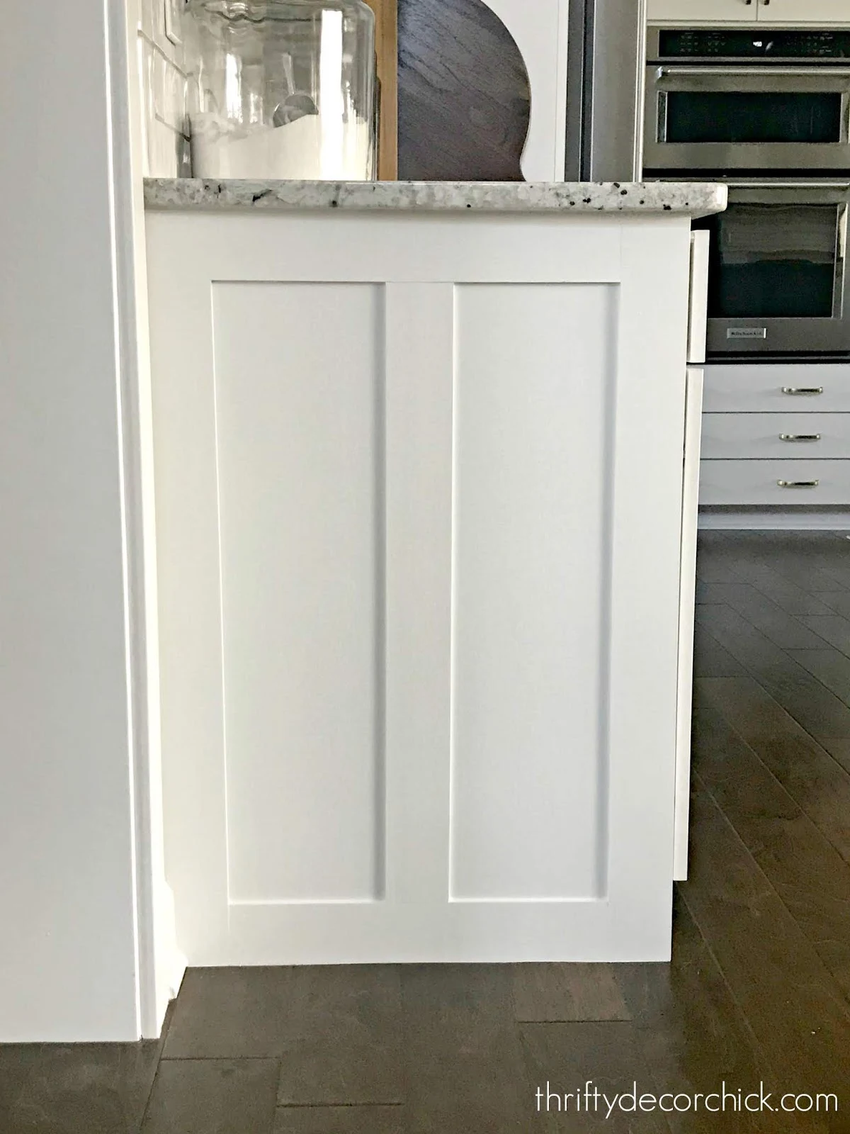 custom end panel kitchen