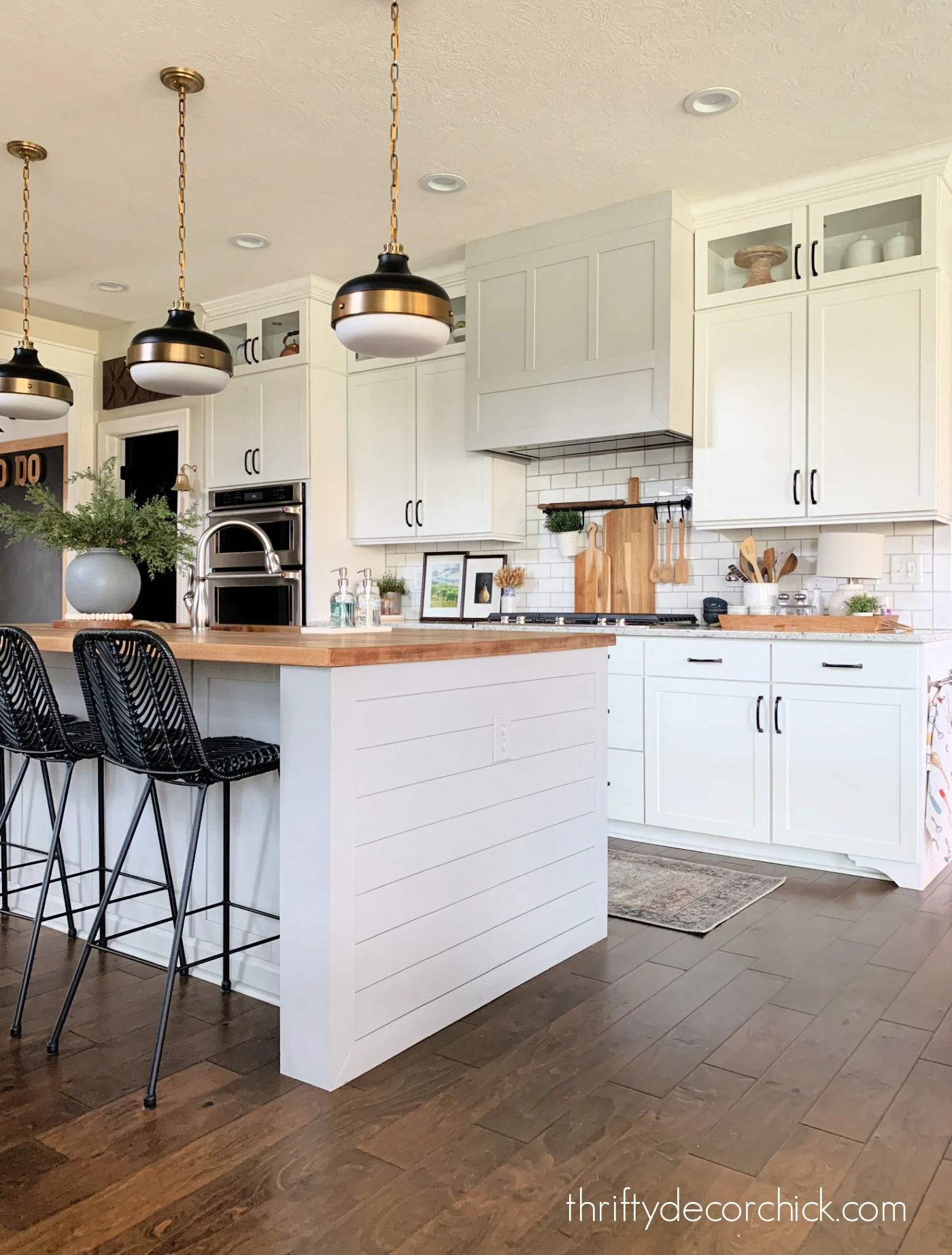 adding legs to kitchen island