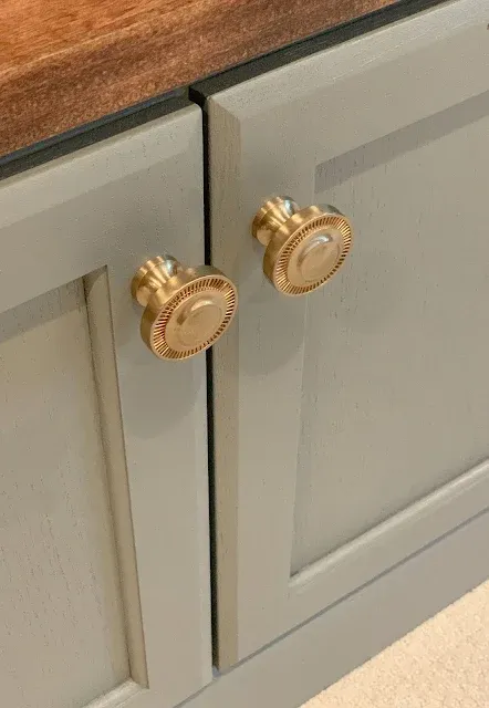 brass round knob hardware