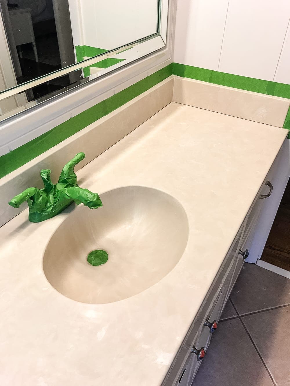 beige countertop before painting