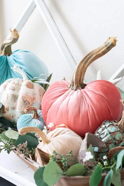 DIY velvet pumpkins