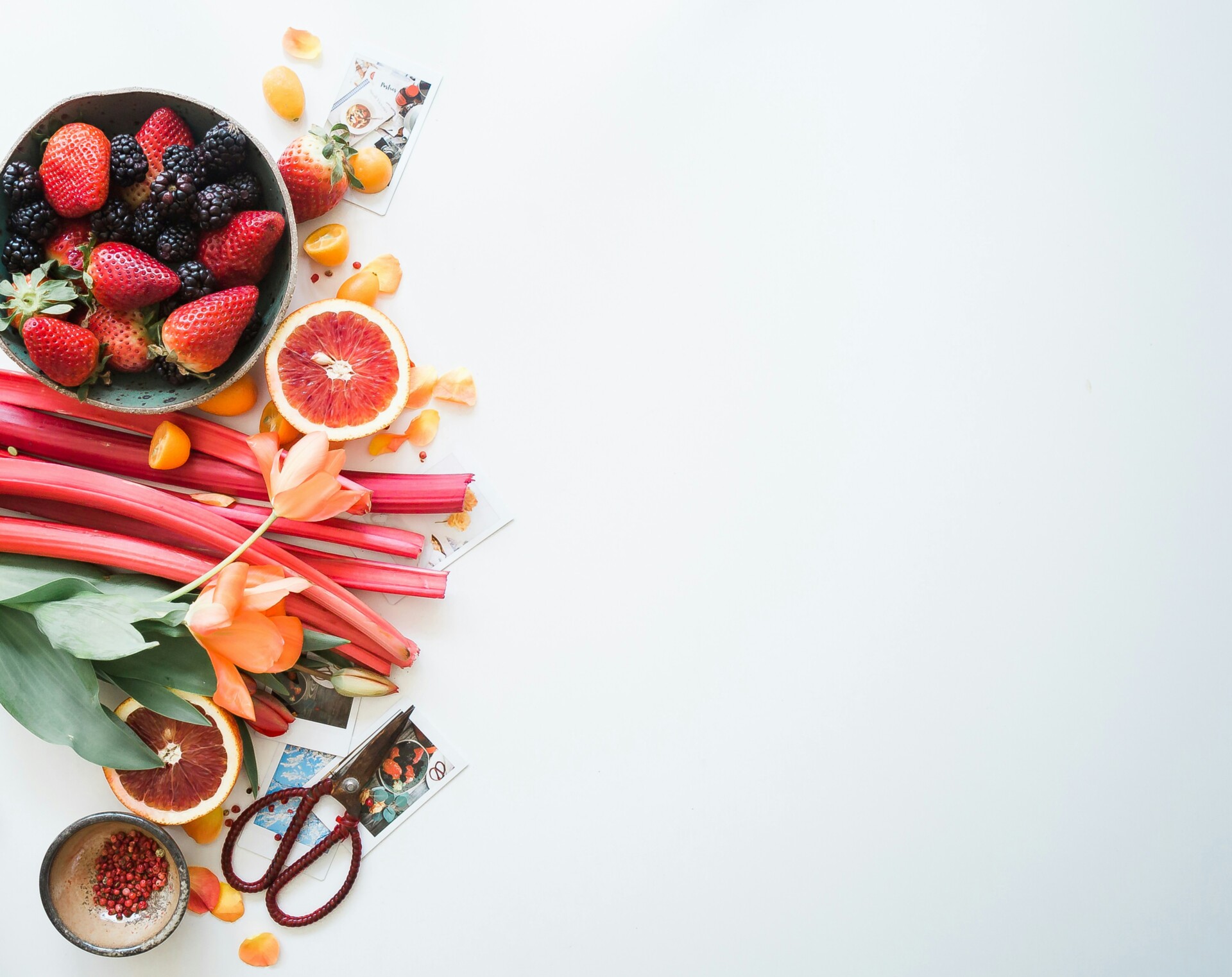 variety of sliced fruits