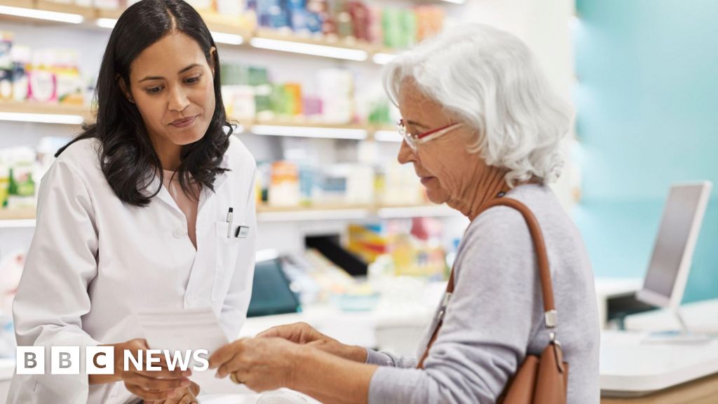 Many pharmacists to vote on cuts to opening hours