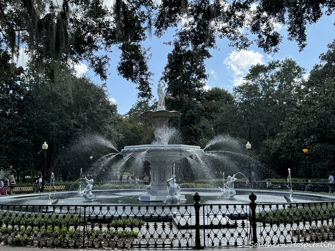 A Stroll Through Historic Savannah