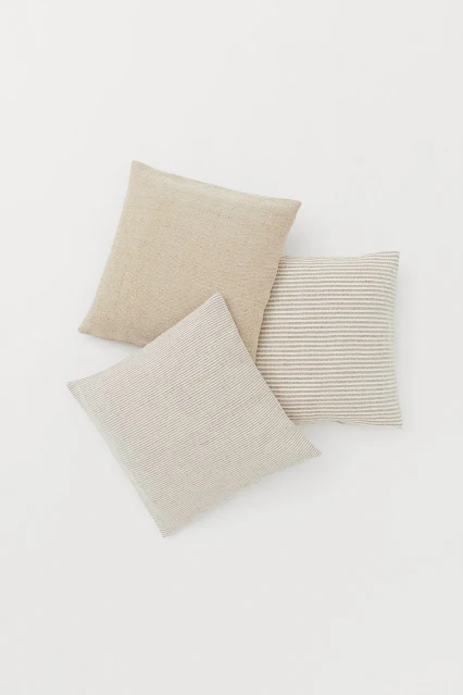 H&M neutral three pillow set