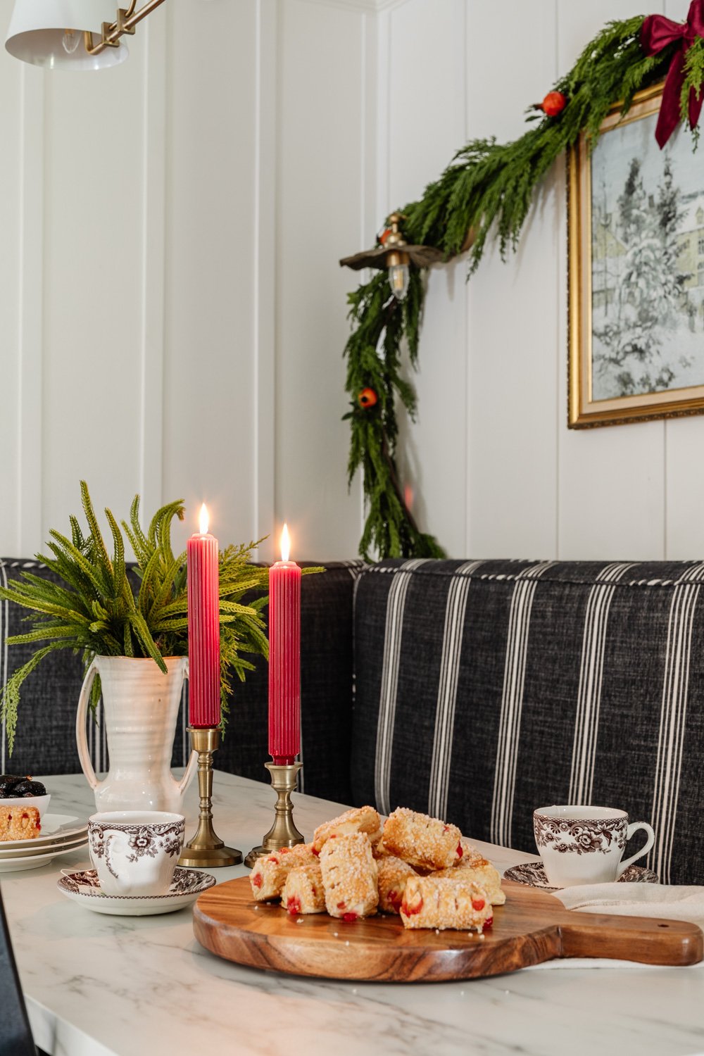 dining table Christmas decor